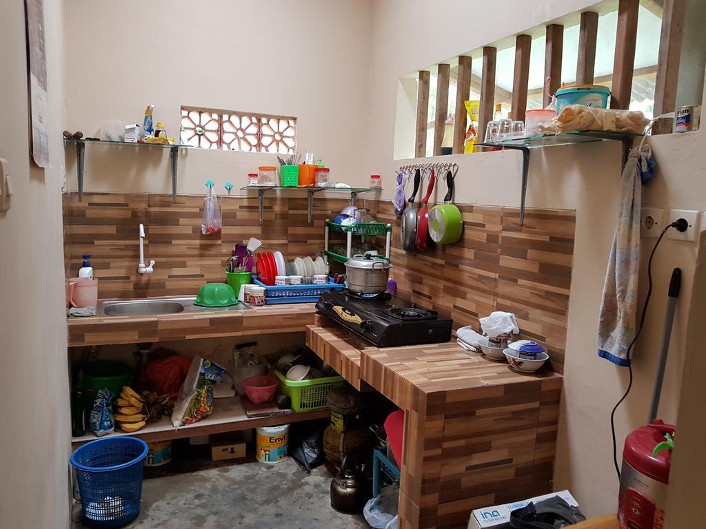 Red Island Bungalows Pasanggaran Екстер'єр фото